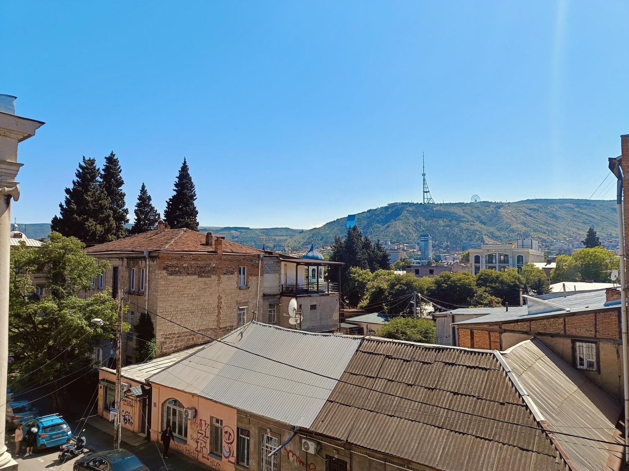 Guest House Irina Tbilisi Eksteriør billede